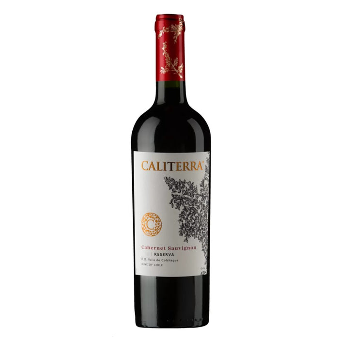 bottle of cabernet sauvignon caliterra on white background.