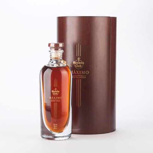An image of a bottle of Havana Club Máximo Extra Añejo
