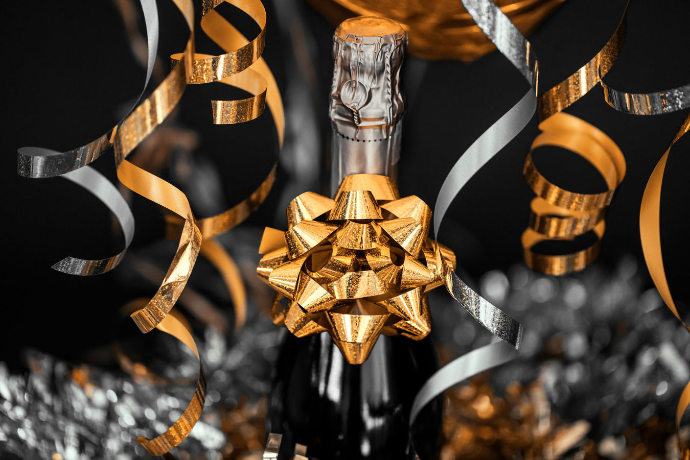 sparkling wine to celebrate, gift ideas